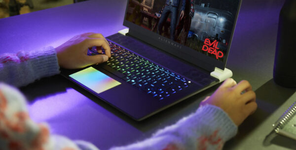Alienware X16 R2: Hiệu Năng Mạnh Mẽ, Thiết Kế Gaming Hoàn Hảo