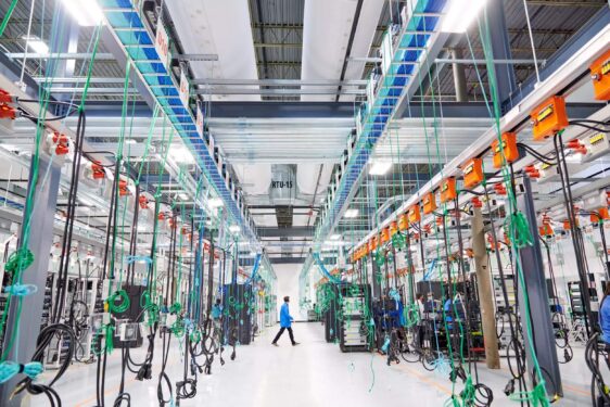 AMD mua lại ZT với giá 5 Tỷ Đô: Chiến lược thông minh hay Canh bạc rủi ro?