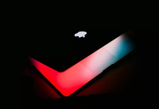Apple tăng nhanh sản xuất M4 Pro và M4 Max Macbook để kịp giao hàng vào tháng 10 sắp tới