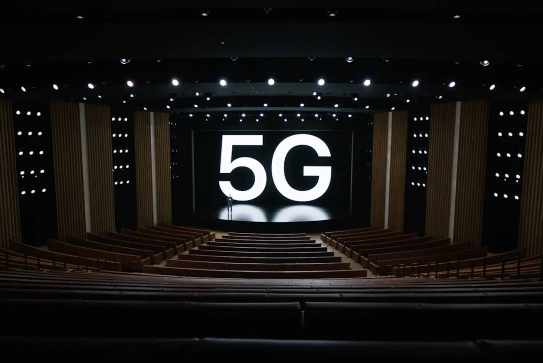 Chữ 5g Xuất Hiện Tại Nhà Hát Steve Jobs Trong Laễ Ra Mắt Iphone 12. Ảnh Apple