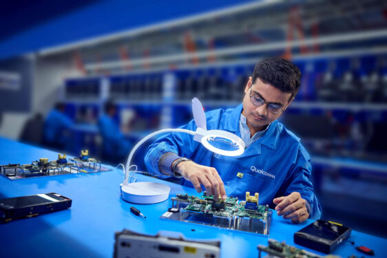 Qualcomm kế hoạch mua một bộ phận thiết kế chip của Intel – Mong muốn tham gia vào thị trường PC