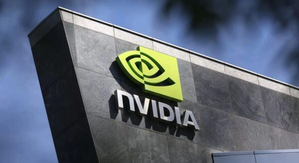 Nvidia “Blackwell Ultra” GB300 GPU có 288GB bộ nhớ HBM3e và tiêu thụ 1400W
