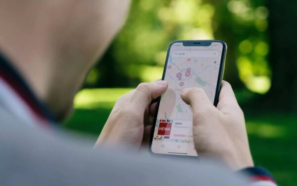 Apple cân nhắc tích hợp quảng cáo vào Maps để tăng doanh thu dịch vụ