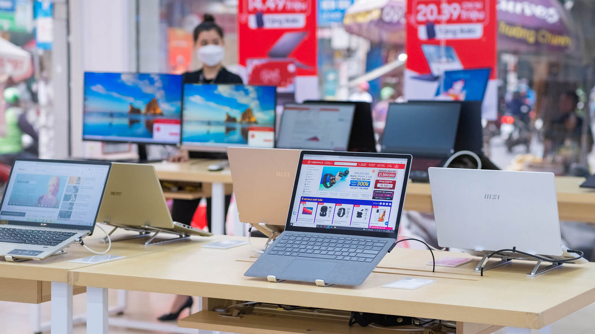 Cửa hàng Laptop - CellphoneS