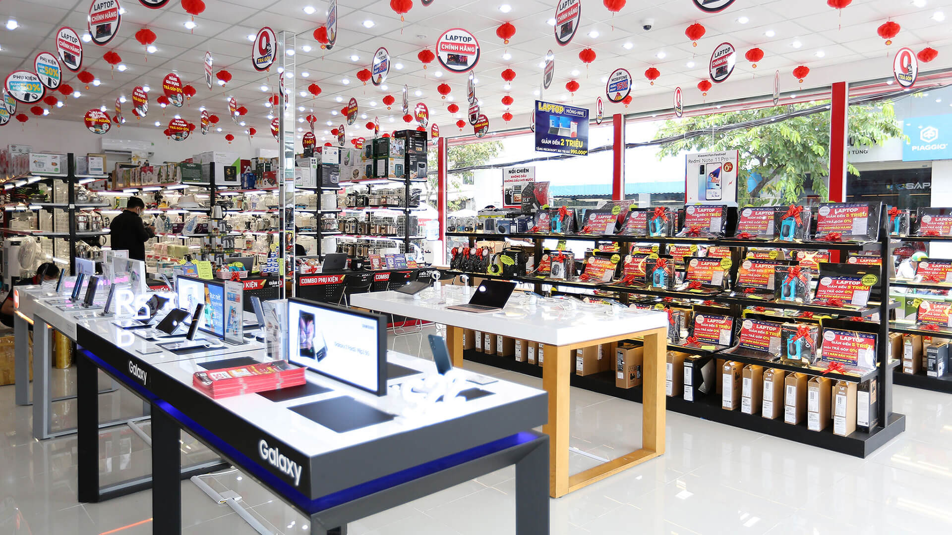 Cửa hàng Laptop - FPT Shop