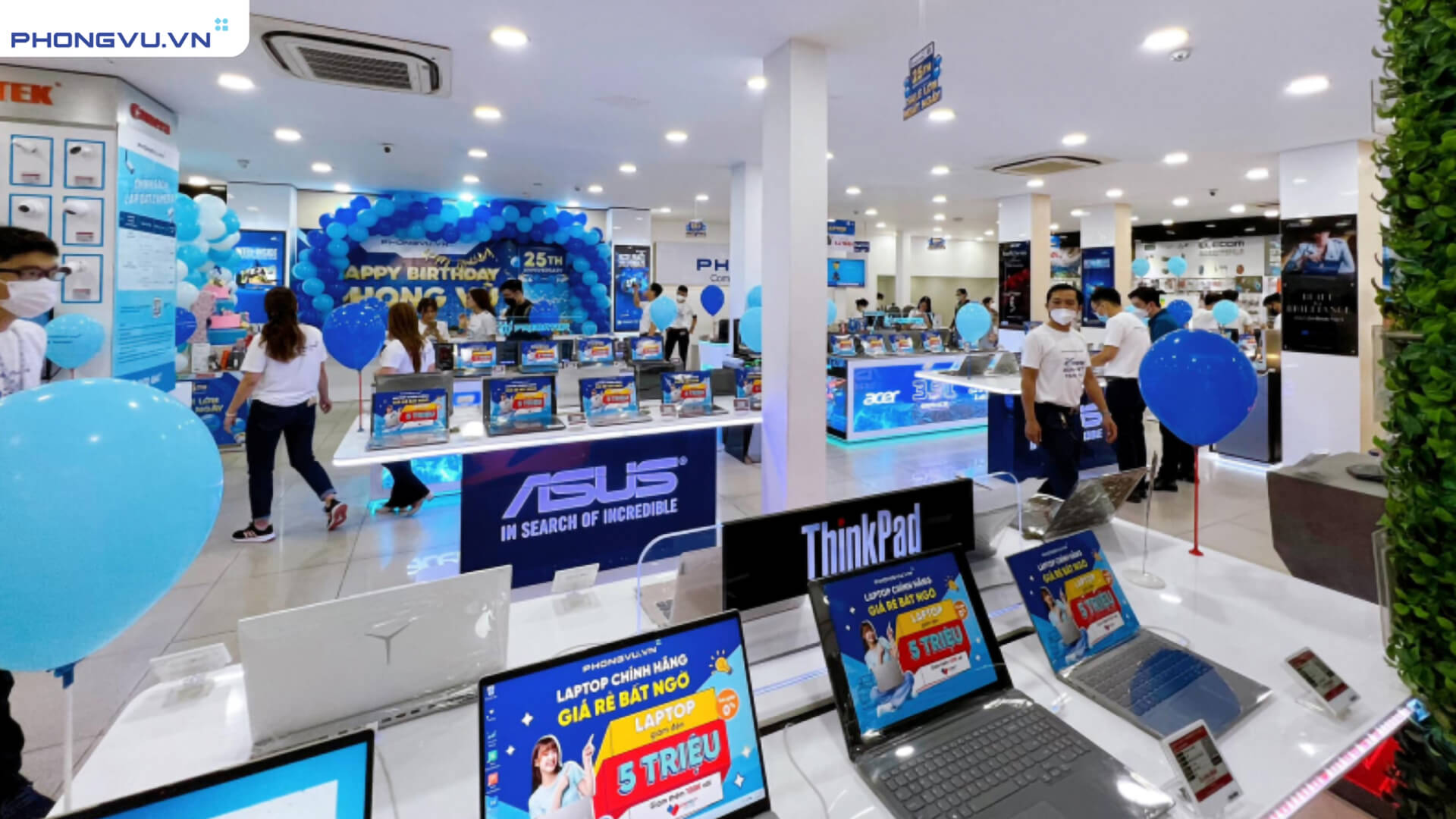 Cửa hàng Laptop - Phong Vũ