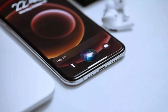 Apple AI: Siri gặp trì hoãn, chiến lược AI của Apple vẫn chưa rõ ràng