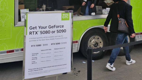 Nvidia bán RTX 5090 và RTX 5080 từ xe tải tại GTC 2025 với giá gốc