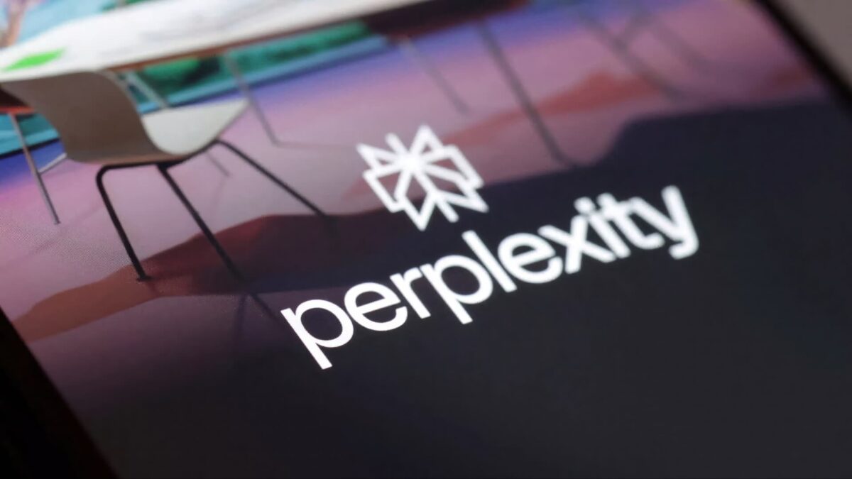 Perplexity AI bất ngờ đề nghị 34,5 tỷ USD mua lại Chrome, thách thức Google giữa làn sóng AI