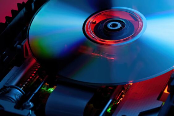Fujitsu vẫn giữ ổ đĩa Blu-ray trên laptop - Đáp ứng nhu cầu độc đáo của người Nhật