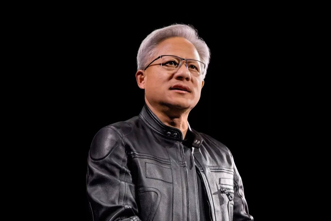 CEO Nvidia thúc giục nhân viên tự động hóa mọi tác vụ bằng AI