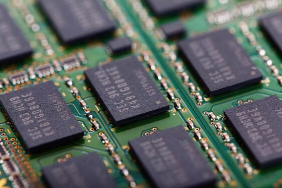 Kioxia cảnh báo thiếu chip nhớ NAND và giá SSD tăng cao