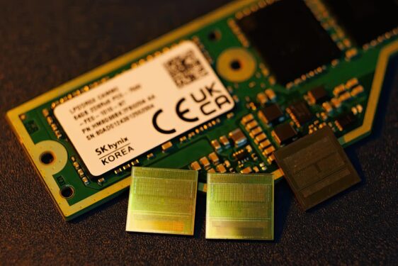 Samsung và SK Hynix đồng loạt tăng giá DRAM tới 70%