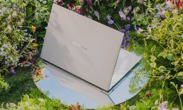ASUS Ryzen AI 400 phủ đều từ Zenbook tới ProArt trong 2026