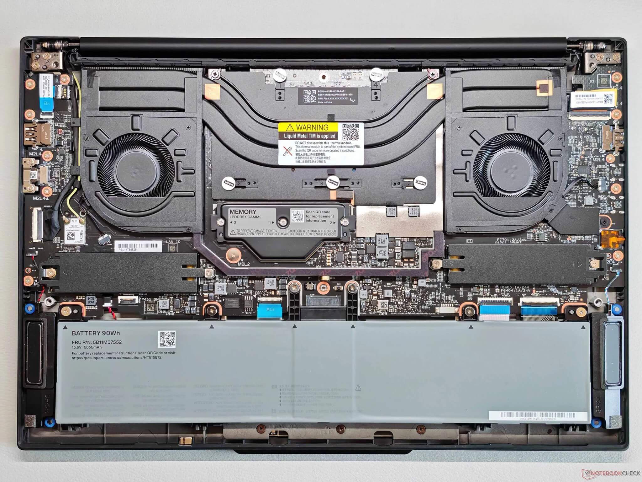 ThinkPad T1g Gen 8 - Kết nối đa dạng, bảo mật doanh nghiệp và thời lượn